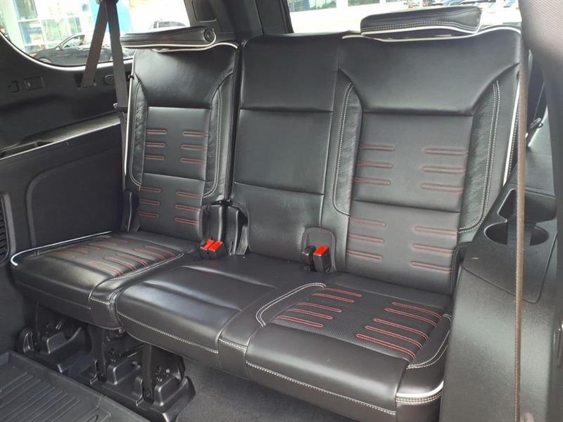 GMC Yukon XL AT4 Ultimate 4WD 2026