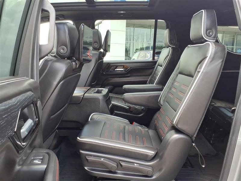 GMC Yukon XL AT4 Ultimate 4WD 2026