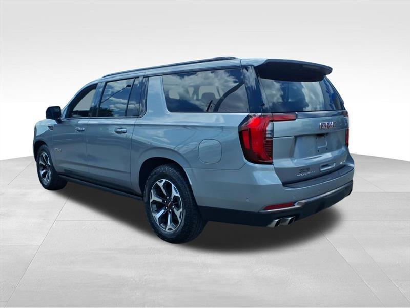 GMC Yukon XL AT4 Ultimate 4WD 2026