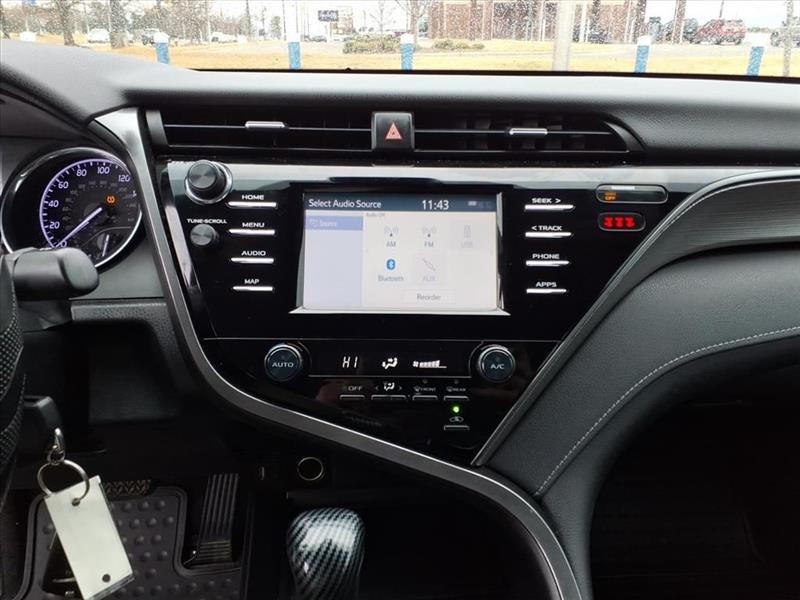 Toyota Camry SE 2019