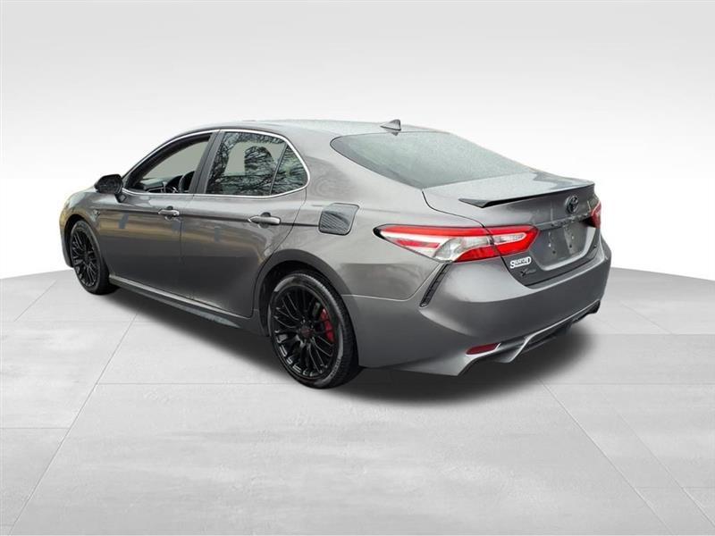 Toyota Camry SE 2019