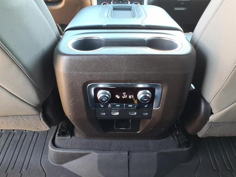 GMC Yukon SLT 4WD 2021