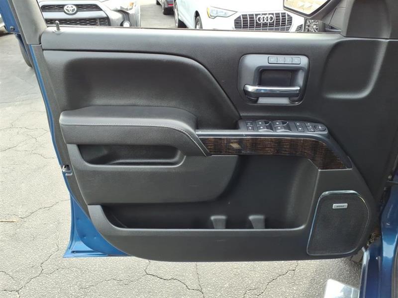 GMC Sierra 1500 Denali Crew Cab Long Box 4WD 2015