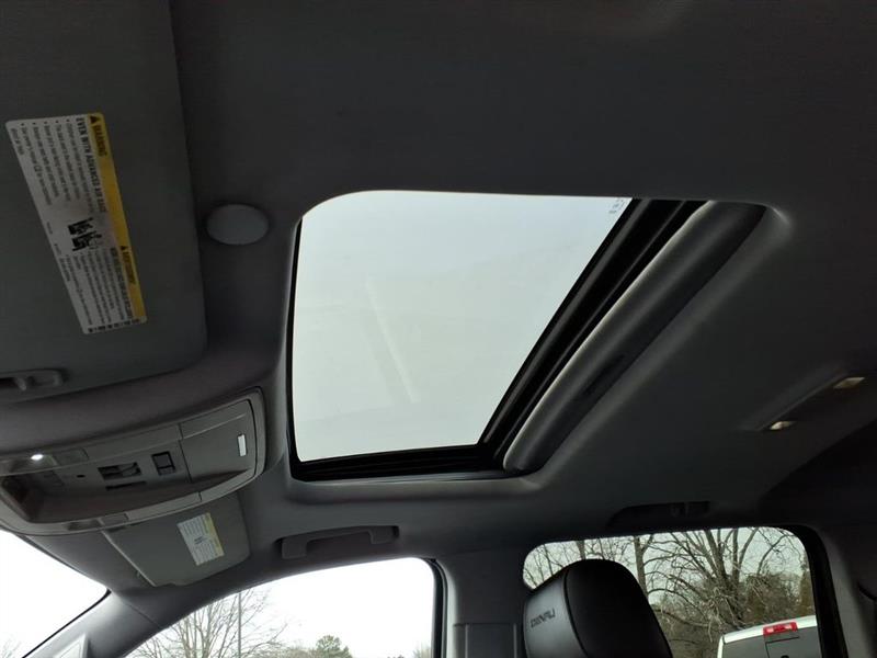 GMC Sierra 1500 Denali Crew Cab Long Box 4WD 2015