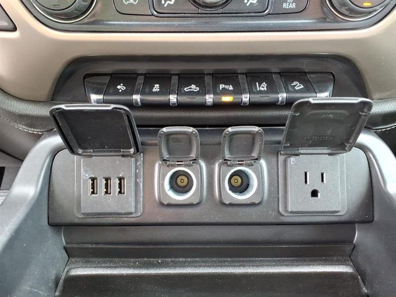 GMC Sierra 1500 Denali Crew Cab Long Box 4WD 2015