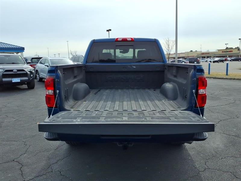 GMC Sierra 1500 Denali Crew Cab Long Box 4WD 2015