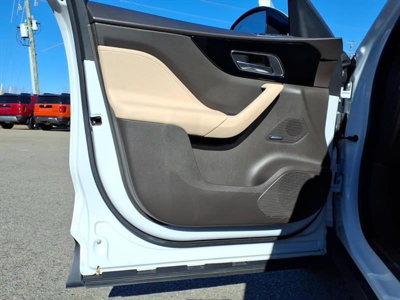 Jaguar F-Pace 25t Prestige 2019