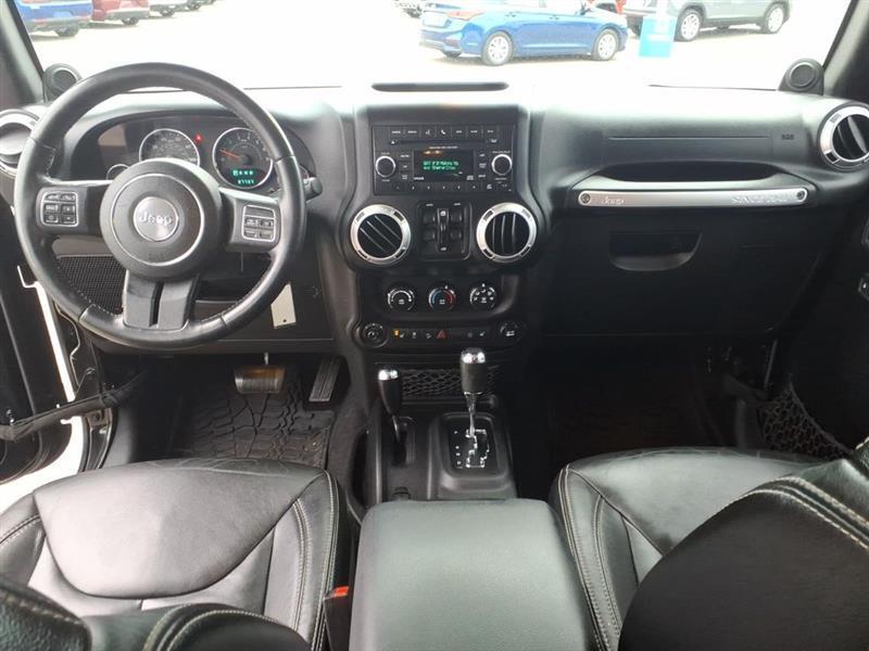 Jeep Wrangler Unlimited Sahara 4WD 2014