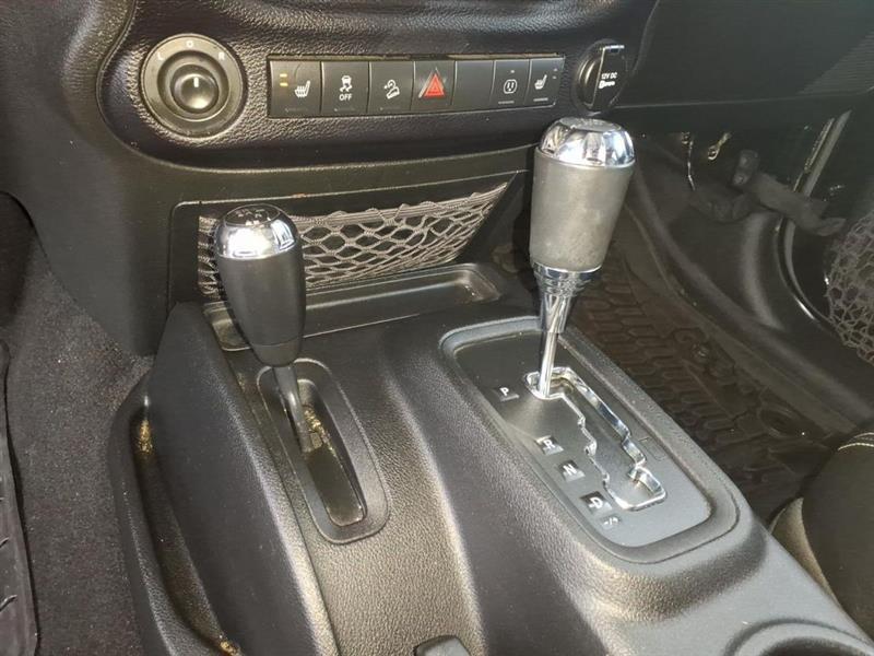 Jeep Wrangler Unlimited Sahara 4WD 2014