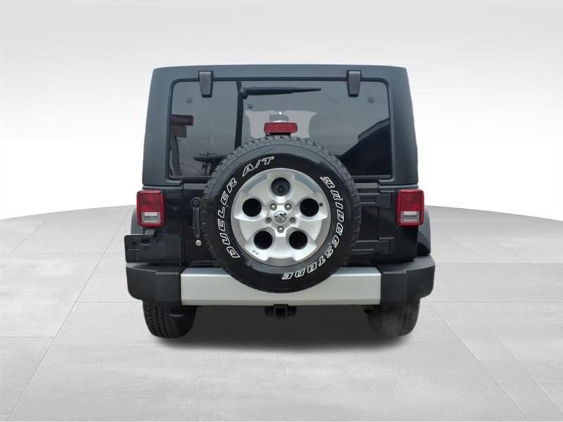 Jeep Wrangler Unlimited Sahara 4WD 2014