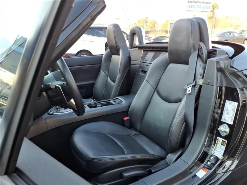 Mazda MX-5 Miata Grand Touring PRHT 2010