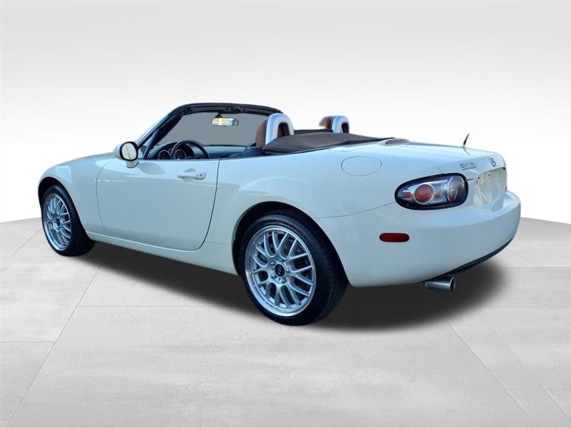 Mazda MX-5 Miata Grand Touring 2007
