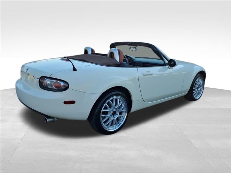 Mazda MX-5 Miata Grand Touring 2007