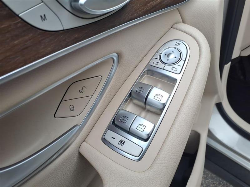 Mercedes-Benz GLC-Class GLC300 2020