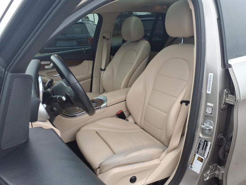 Mercedes-Benz GLC-Class GLC300 2020