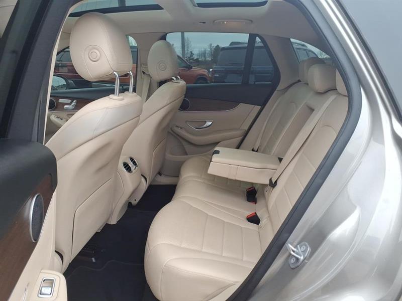 Mercedes-Benz GLC-Class GLC300 2020