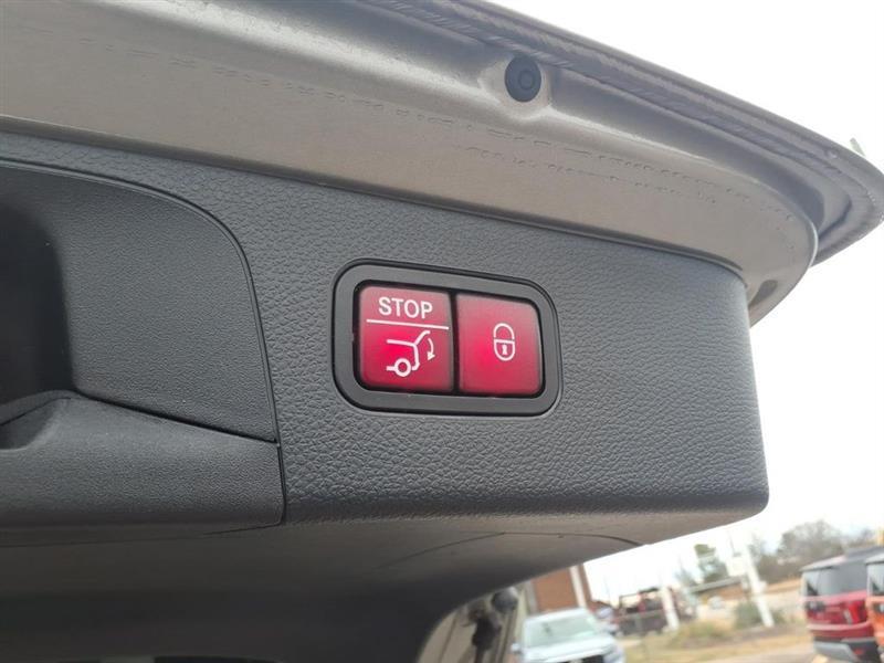 Mercedes-Benz GLC-Class GLC300 2020