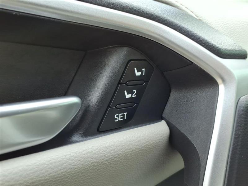 Toyota RAV4 Limited AWD 2021