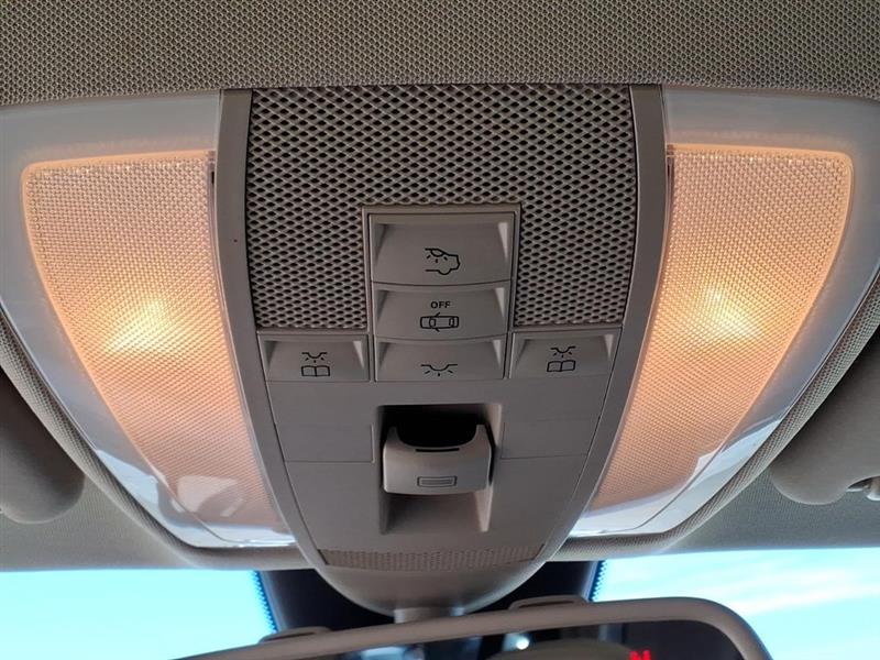 Mercedes-Benz GLK-Class GLK350 4MATIC 2012