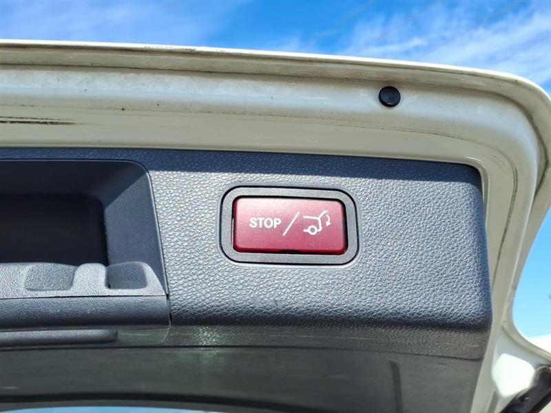 Mercedes-Benz GLK-Class GLK350 4MATIC 2012