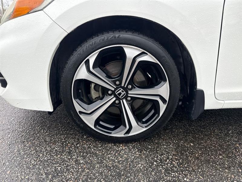 Honda Civic Si Coupe 6-Speed MT 2015