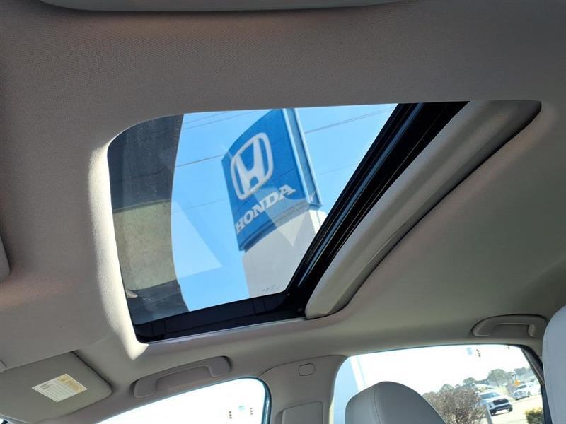 Honda Civic EX-L Hatchback 2022