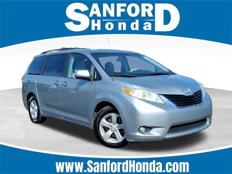 2014 Toyota Sienna LE FWD 8-Passenger V6