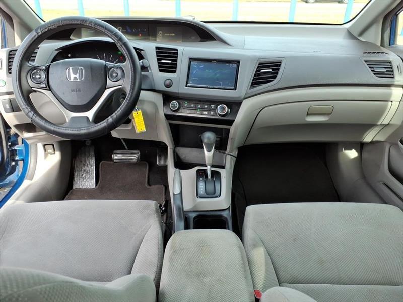 Honda Civic LX Sedan 5-Speed AT 2012