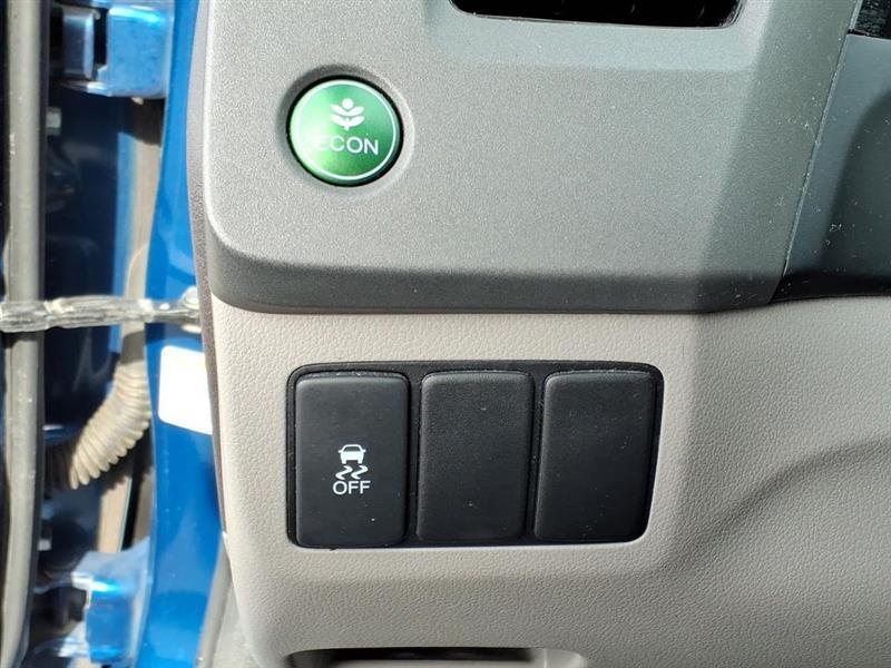 Honda Civic LX Sedan 5-Speed AT 2012