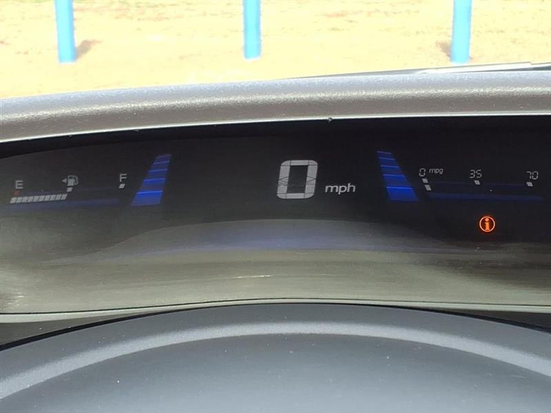 Honda Civic LX Sedan 5-Speed AT 2012