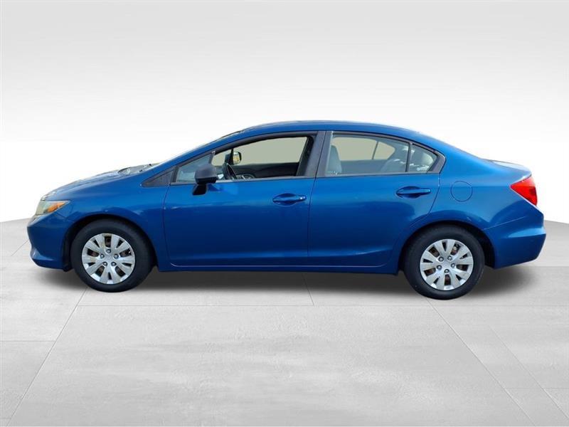 Honda Civic LX Sedan 5-Speed AT 2012