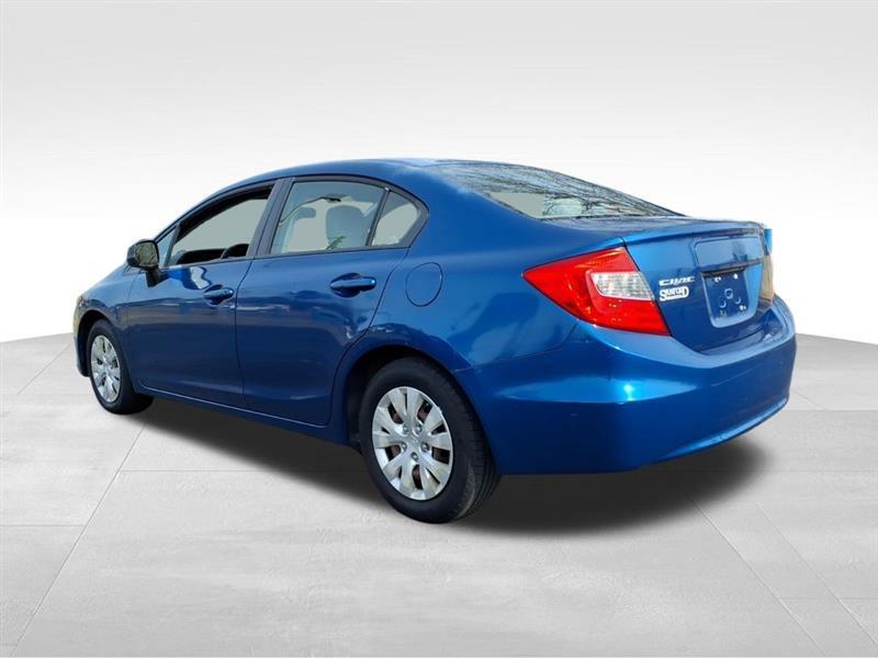 Honda Civic LX Sedan 5-Speed AT 2012