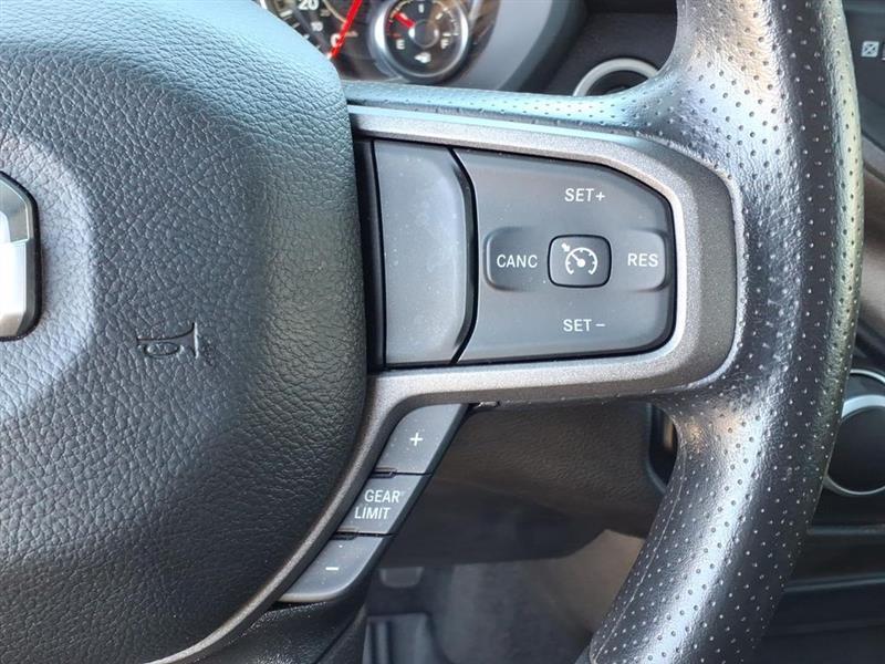 RAM 2500 Tradesman Crew Cab SWB 4WD 2023