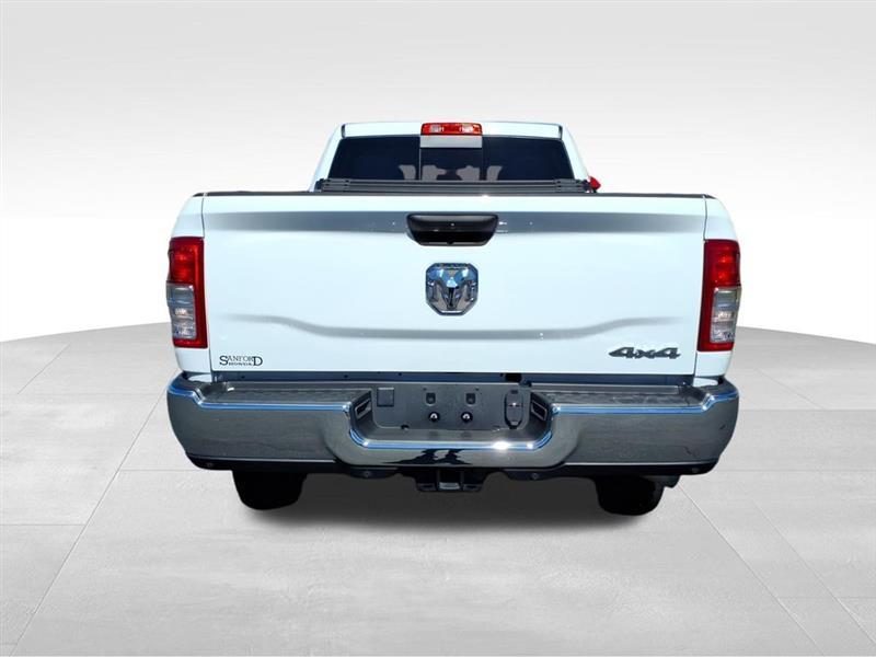 RAM 2500 Tradesman Crew Cab SWB 4WD 2023