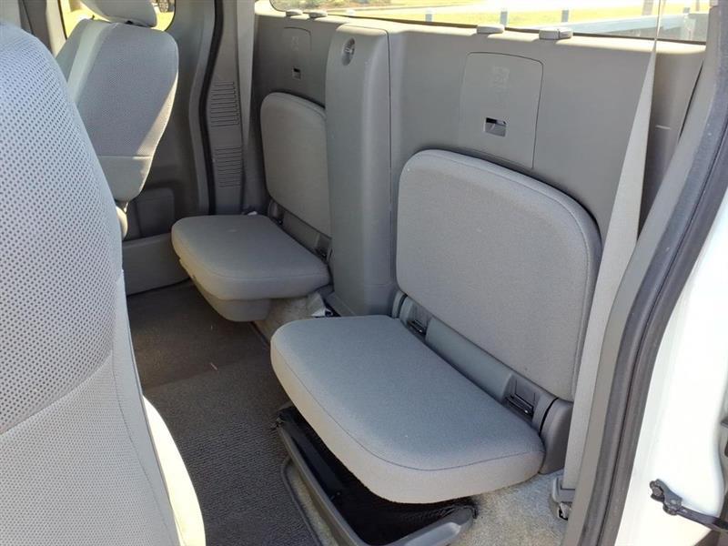 Nissan Frontier S King Cab 2WD 2013