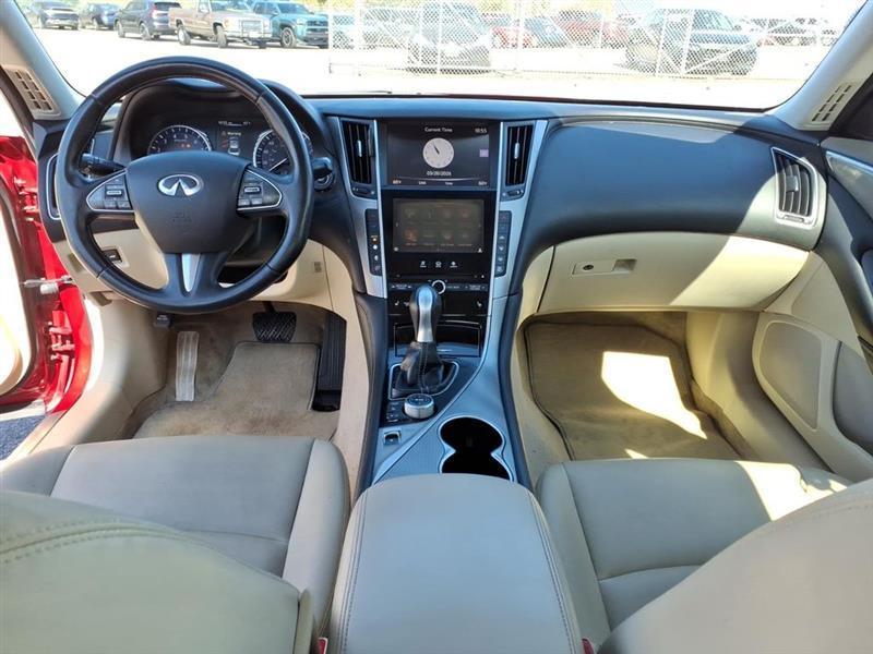 Infiniti Q50 Premium 2015