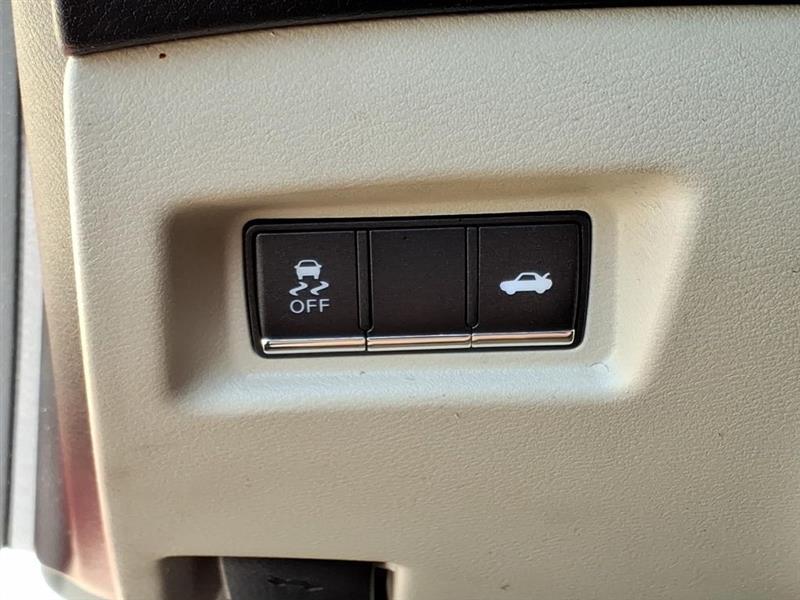 Infiniti Q50 Premium 2015