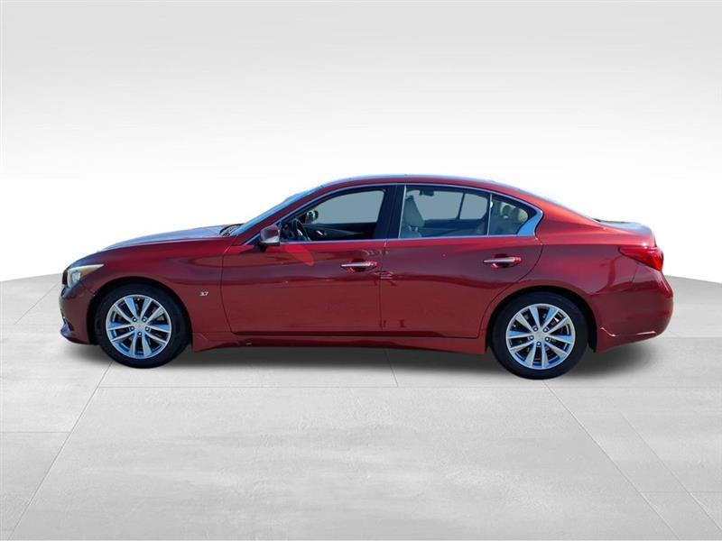 Infiniti Q50 Premium 2015