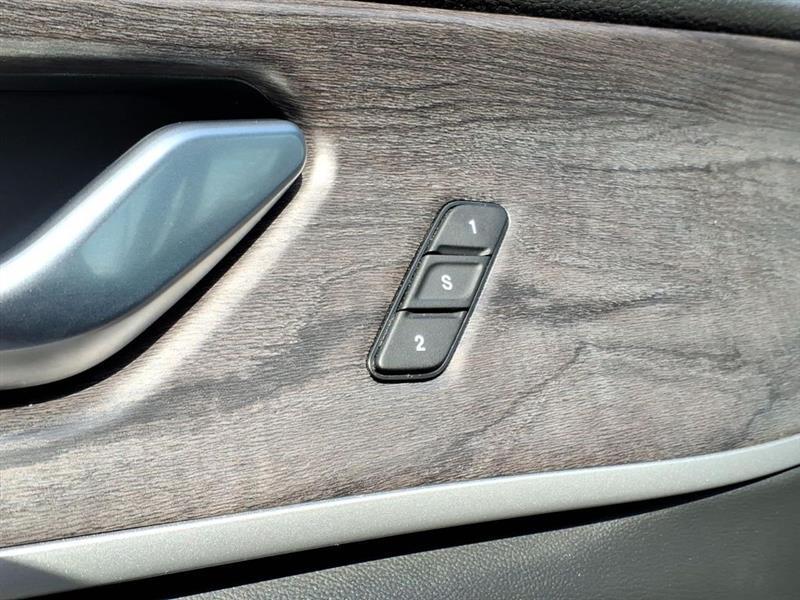 Jeep Grand Cherokee L Limited 2WD 2021