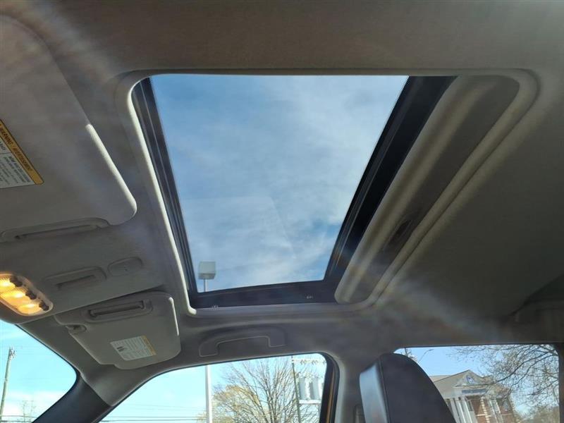 Nissan Juke SL FWD 2016