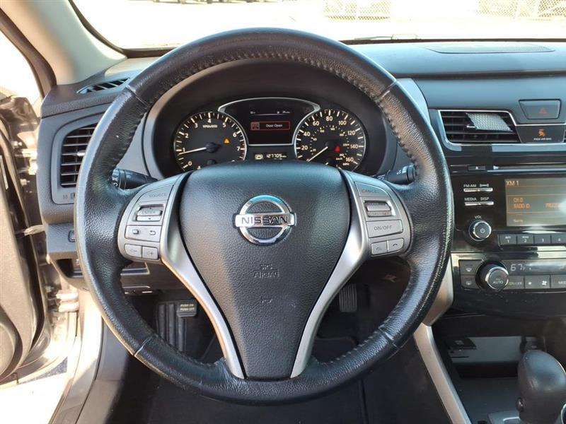 Nissan Altima 2.5 SV 2015