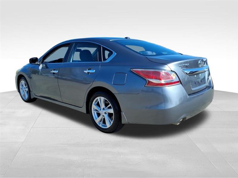 Nissan Altima 2.5 SV 2015