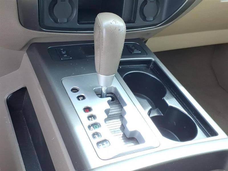 Nissan Armada  2015