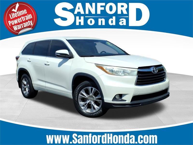 2015 Toyota Highlander LE FWD V6
