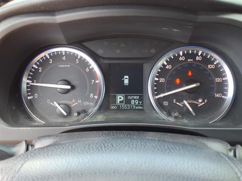 Toyota Highlander LE FWD V6 2015