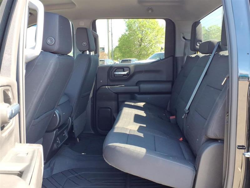 Chevrolet Silverado 1500 Trail Boss Custom Crew Cab 4WD 2022