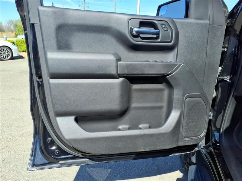 Chevrolet Silverado 1500 Trail Boss Custom Crew Cab 4WD 2022