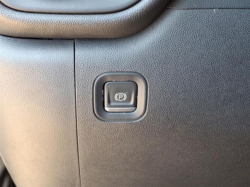 Chevrolet Silverado 1500 Trail Boss Custom Crew Cab 4WD 2022