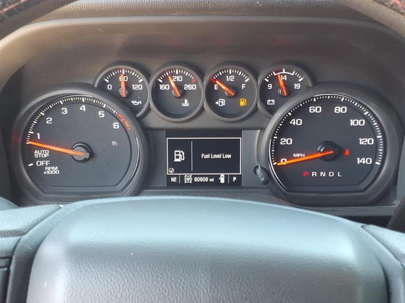 Chevrolet Silverado 1500 Trail Boss Custom Crew Cab 4WD 2022