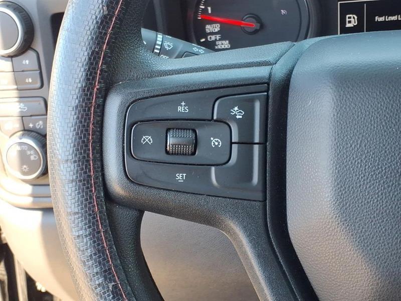 Chevrolet Silverado 1500 Trail Boss Custom Crew Cab 4WD 2022